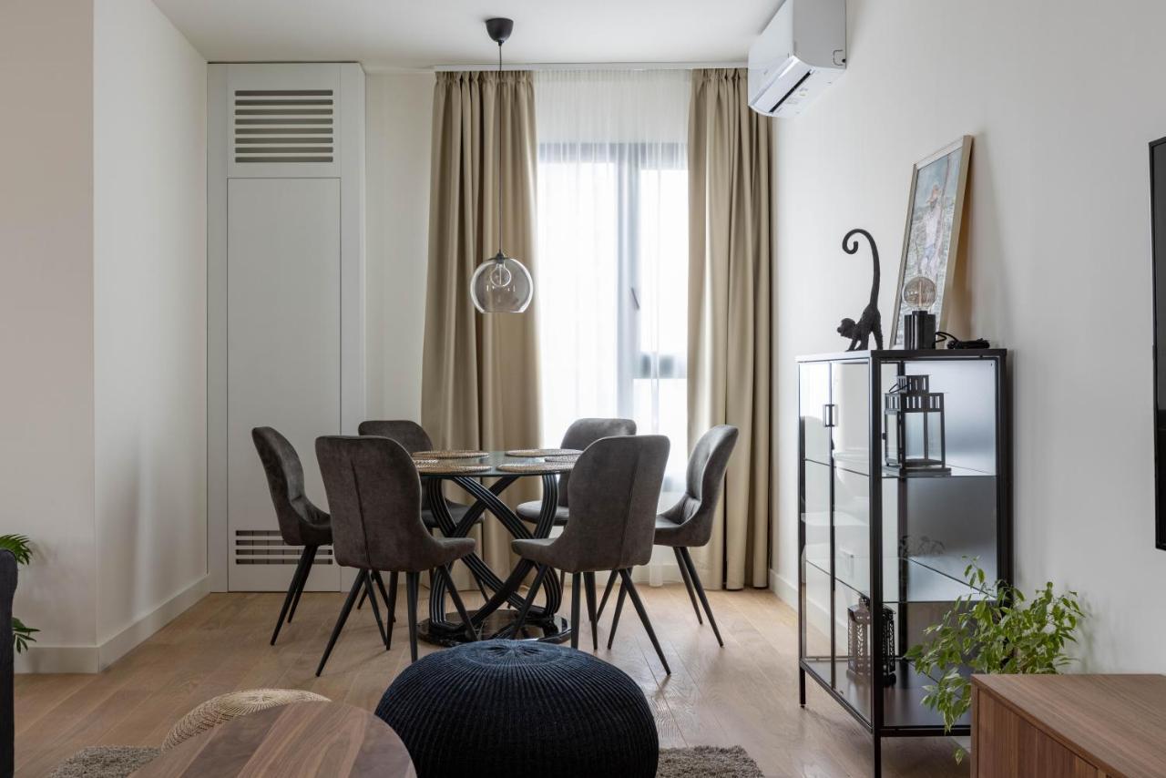 Huge 3 Bedroom With River View Belgrade