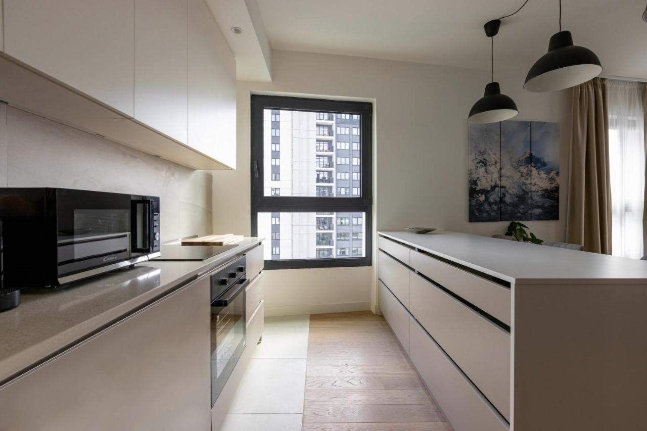 Apartment Huge 3 Bedroom With River View *